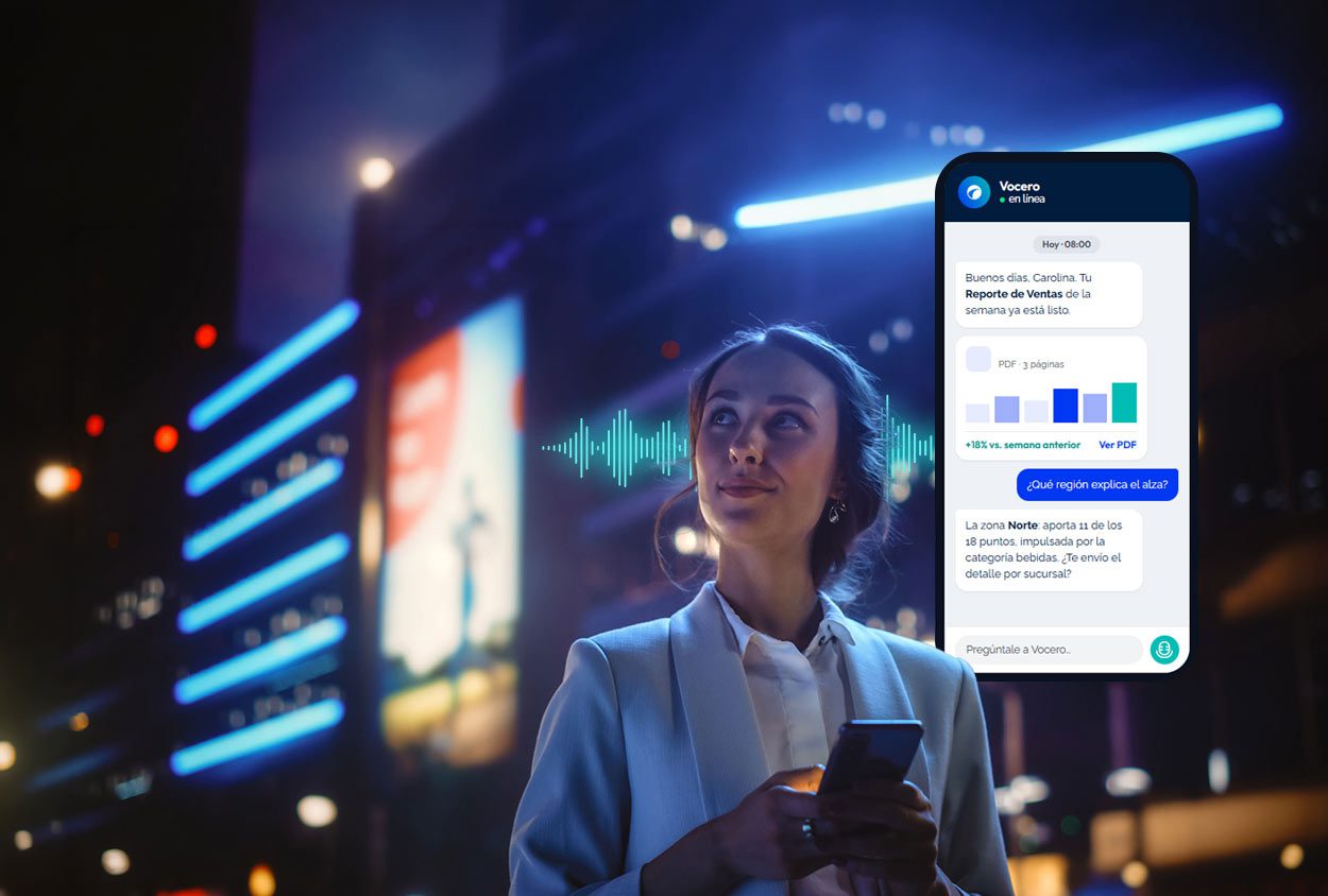Ejecutiva de negocios consultando datos por WhatsApp con el asistente de voz Vocero, quien le envía un reporte de ventas semanal con gráficos y responde a preguntas específicas de negocio en tiempo real
